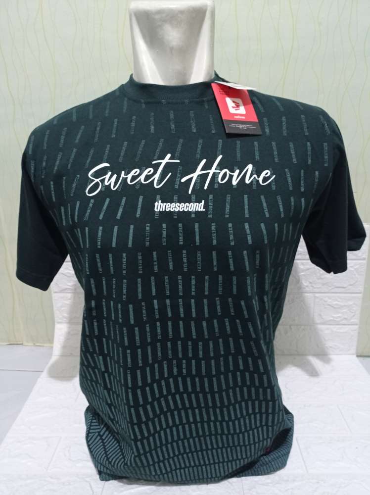 tshirt three second green